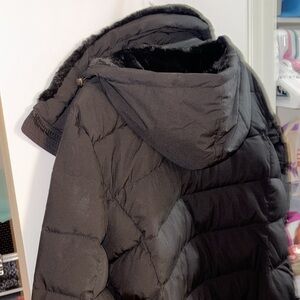 Andrew Marc Women's Elegant Black Puffer Jacket